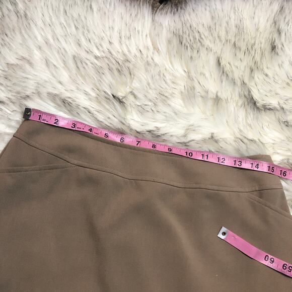 Vintage 90s Briggs New York Tan Pleated Back Hem Skirt - Picture 5 of 11